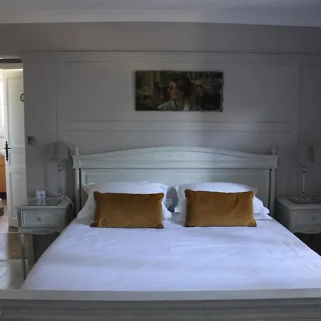 Villa In Gascony